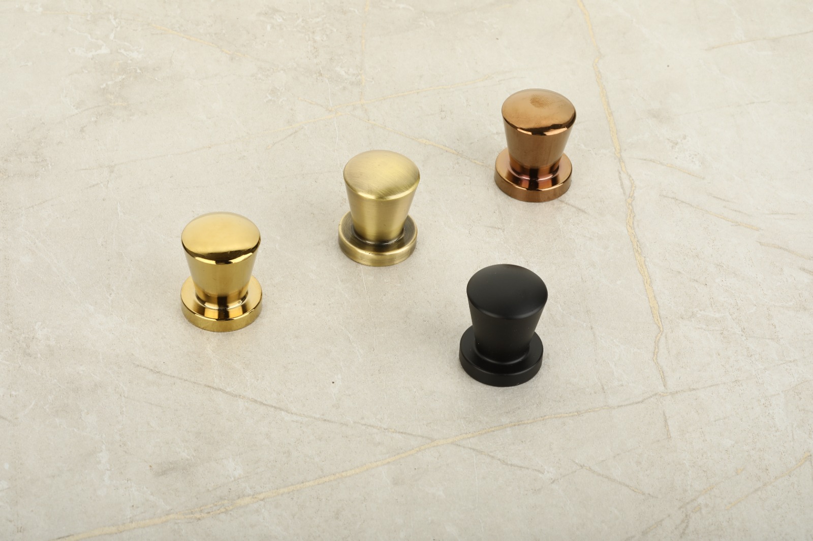 Knob 05