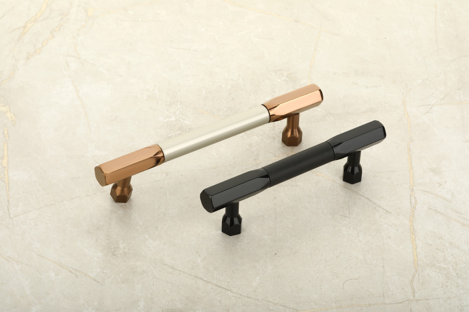 Main Door Handle 04
